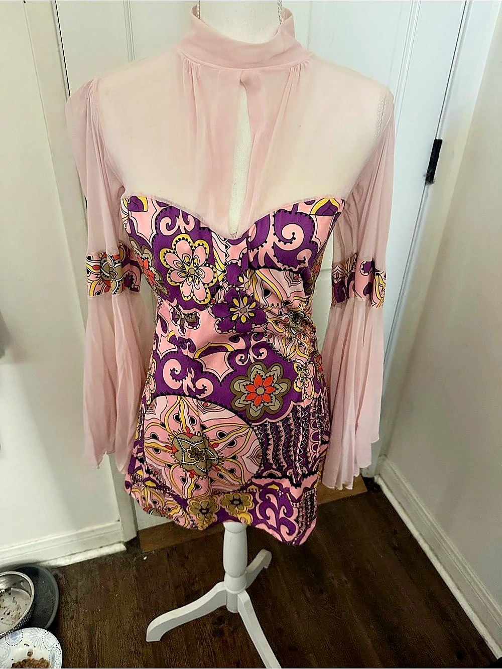 Halloween costume: Leg Avenue “1960s Retro Go-Go Dancer” minidress